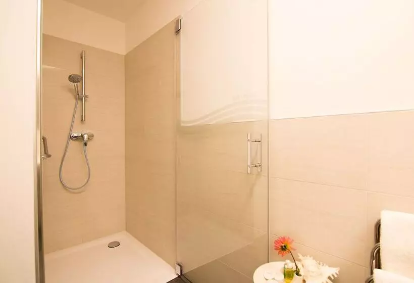 スタンダード４人部屋, Austria Classic Hotel Wolfinger   Hauptplatz