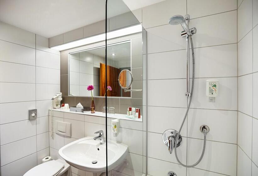 컴포트 트리플 룸, Austria Trend Hotel Europa Graz Hauptbahnhof