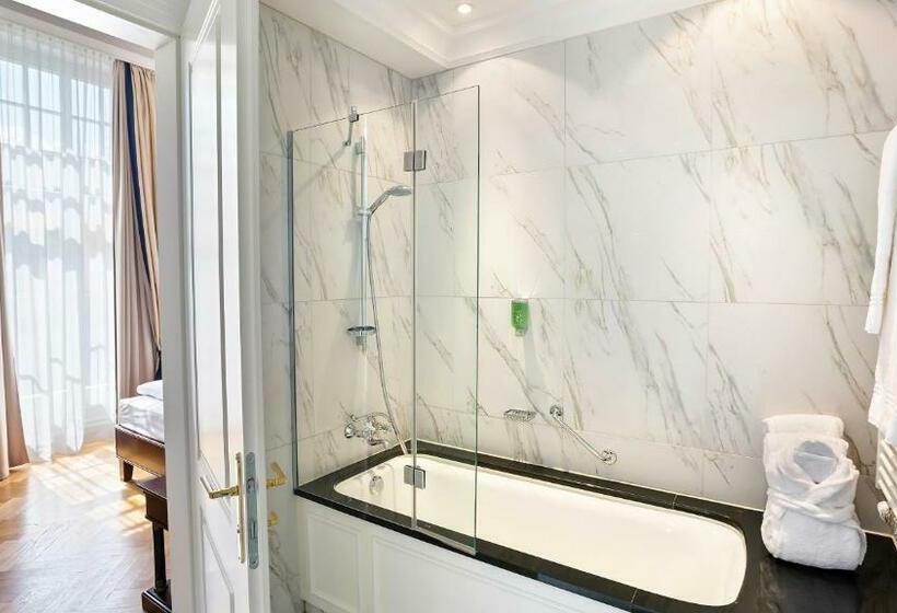 سوییت جونیور, Austria Trend Parkhotel Schönbrunn Wien