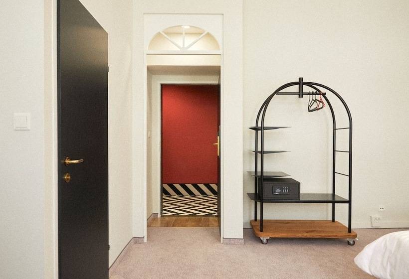 스탠다드 스튜디오, Babula Am Augarten