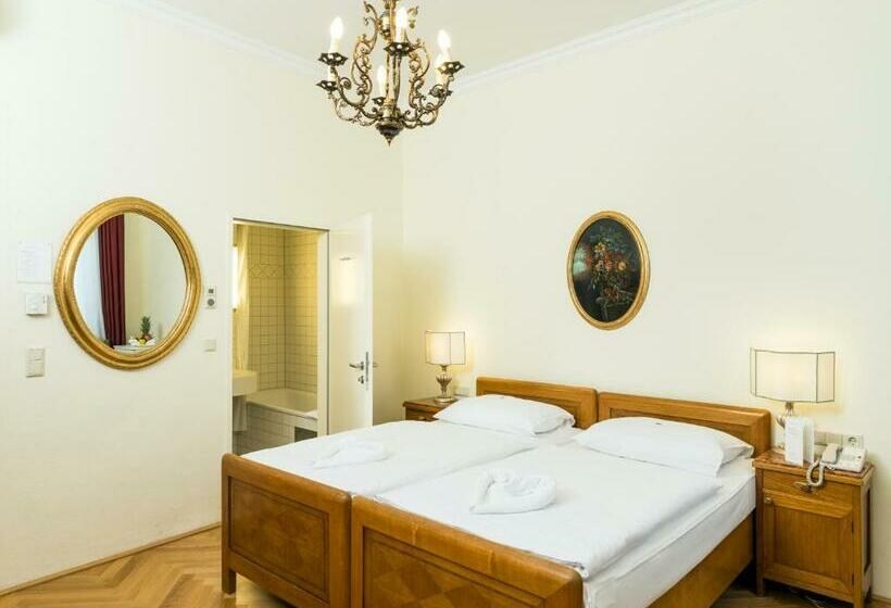 高级大房间, Graben