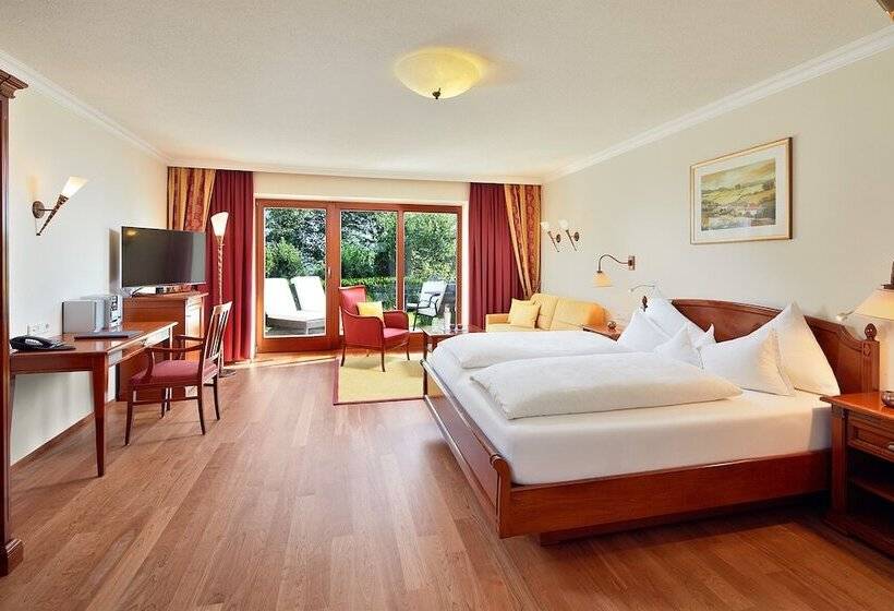 Номер Стандарт, Kaiserhof Superior