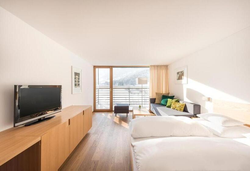 수피리어 룸, Krone In Au