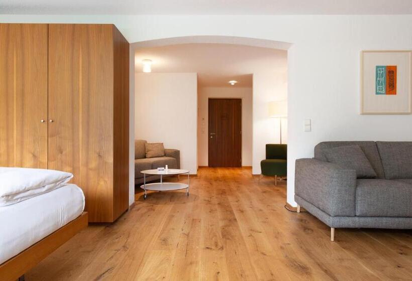 주니어 스위트 발코니, Krone In Au