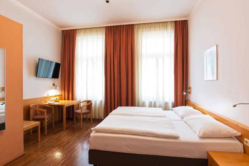 标准间, Post Wien