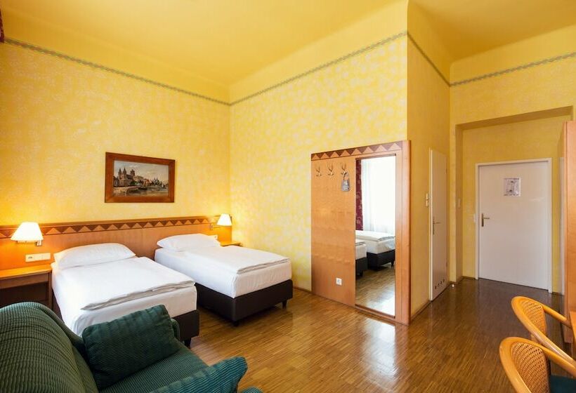 标准间, Post Wien