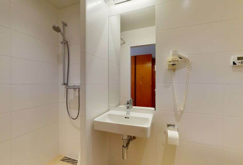 标准间, Post Wien