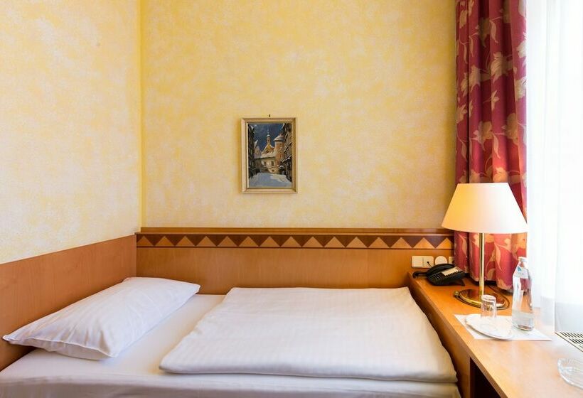 标准单人间, Post Wien