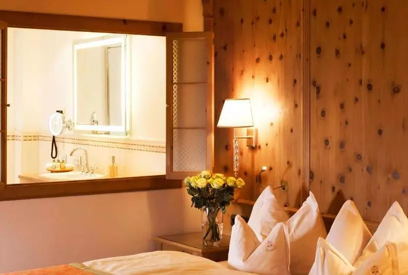 اتاق سوپریور با بالکن, Superior Hotel Tirolerhof Zell Am See