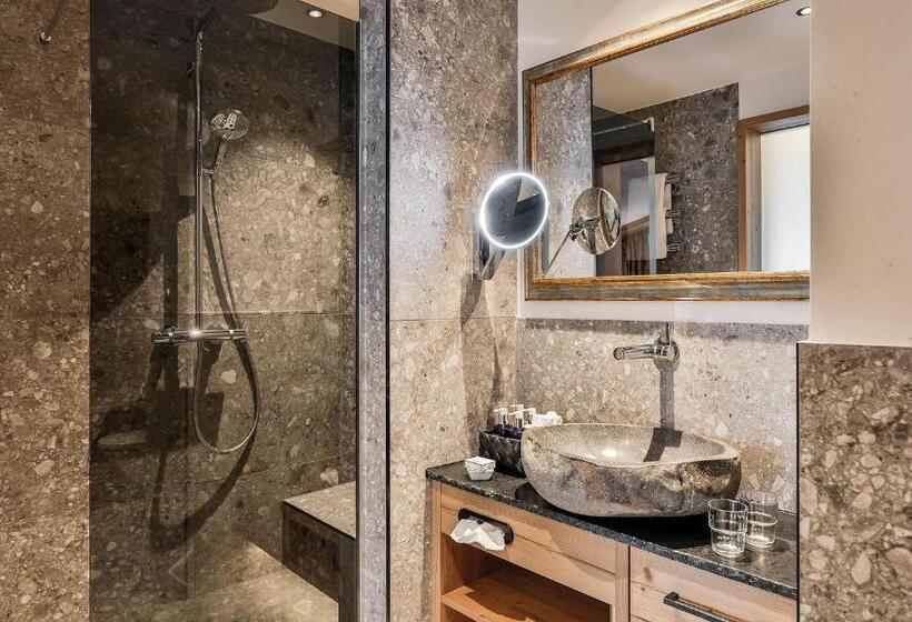 جناح جونيور مزوَّد بشرفة, Superior Hotel Tirolerhof   Zell Am See