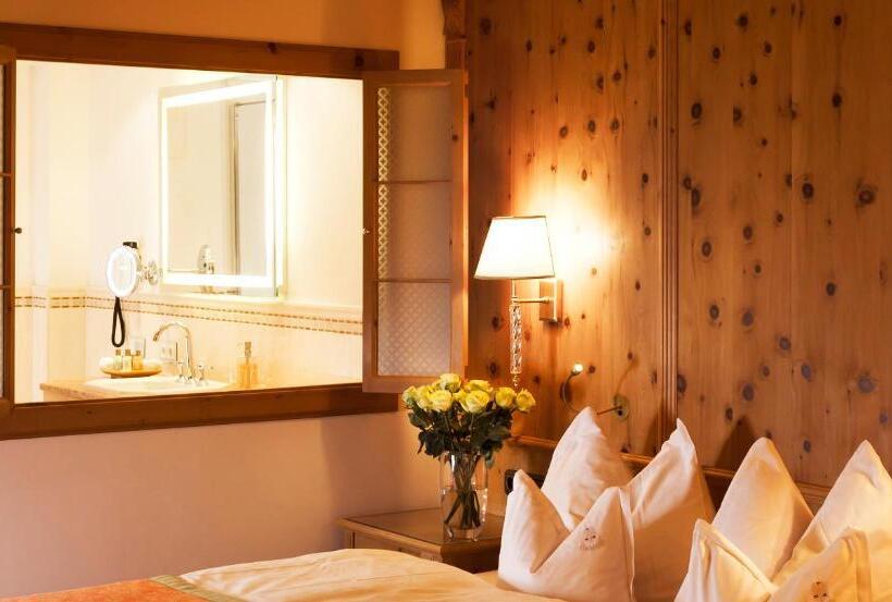 جناح جونيور مزوَّد بشرفة, Superior Hotel Tirolerhof   Zell Am See