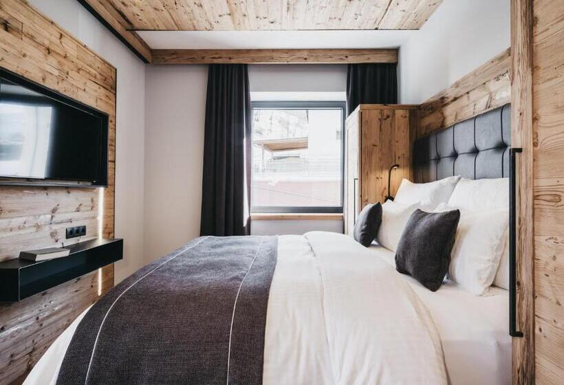 스탠다드 룸, Vaya Nauders