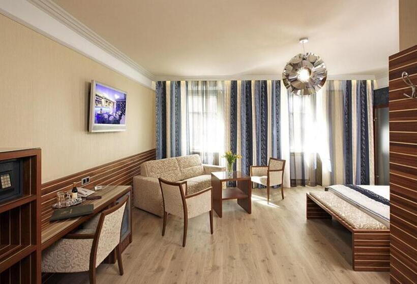 سوییت جونیور لوکس, Vienna Beim Prater