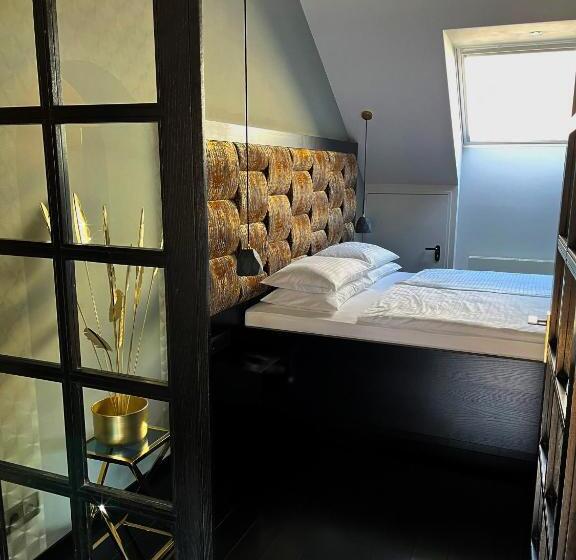 سوئیت پنت هاوس, Vienna Beim Prater