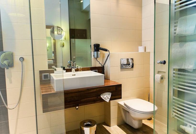 اتاق لوکس سه تخته, Vienna Beim Prater