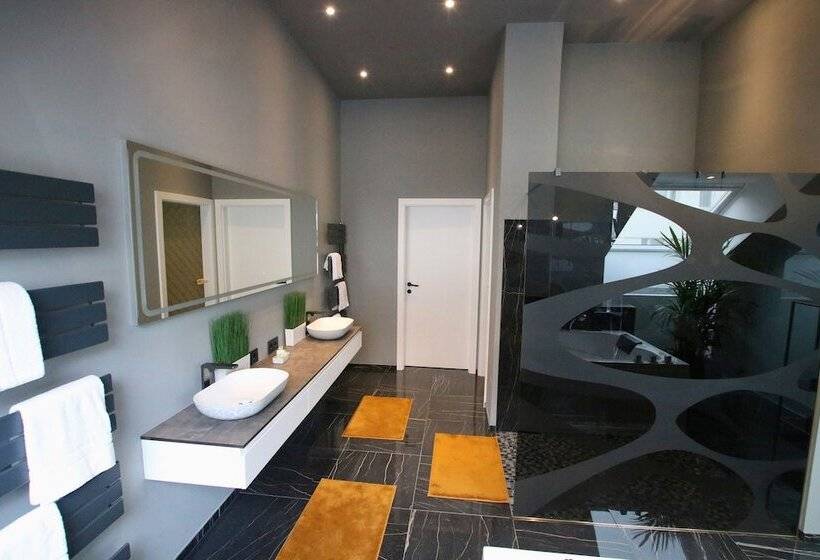 سوئیت پنت هاوس, Vienna Beim Prater