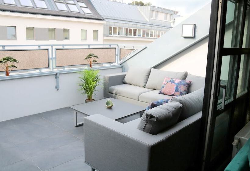 سوئیت پنت هاوس, Vienna Beim Prater