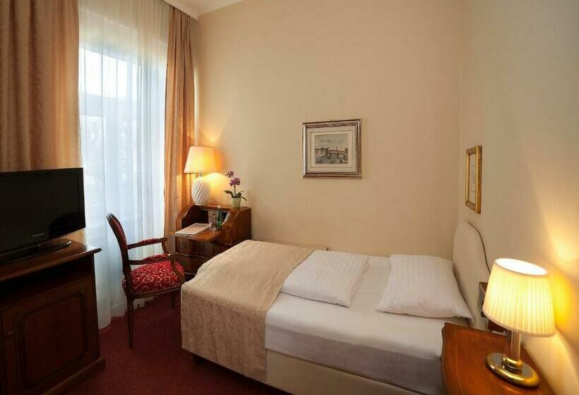 اتاق استاندارد یک نفره, Vier Jahreszeiten