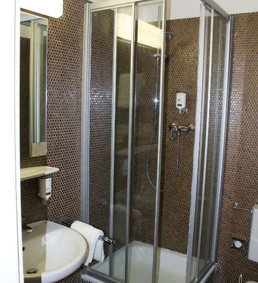 اتاق استاندارد یک نفره, Vier Jahreszeiten