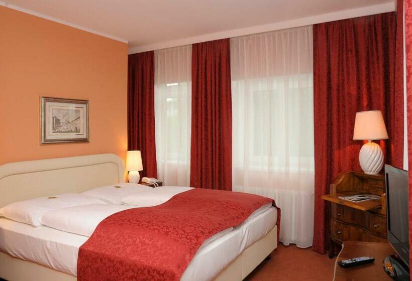 اتاق استاندارد, Vier Jahreszeiten