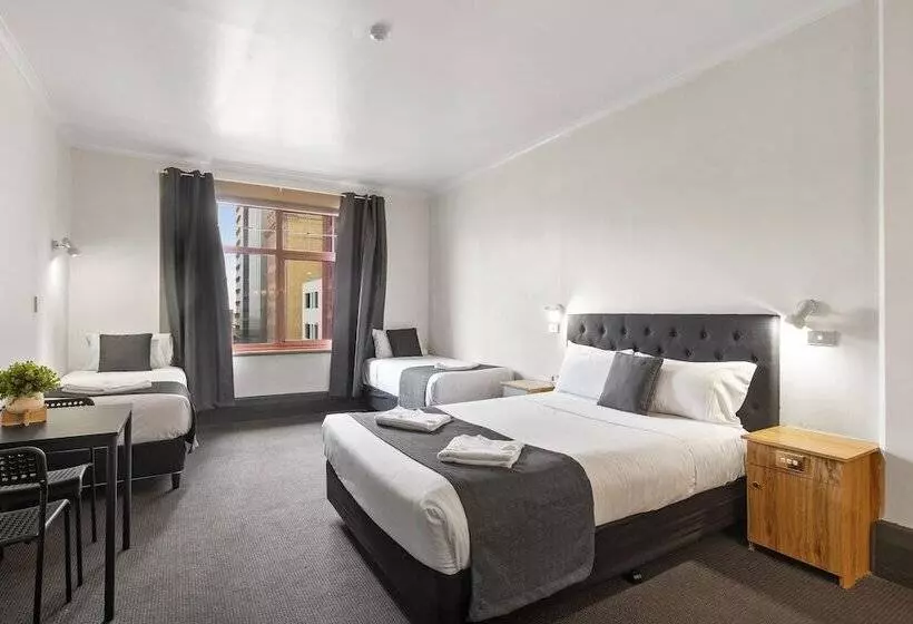 Deluxe-perhehuone, Adelaide Paringa