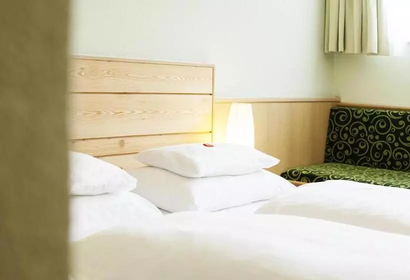 スタンダード4人部屋, Parkhotel Matrei