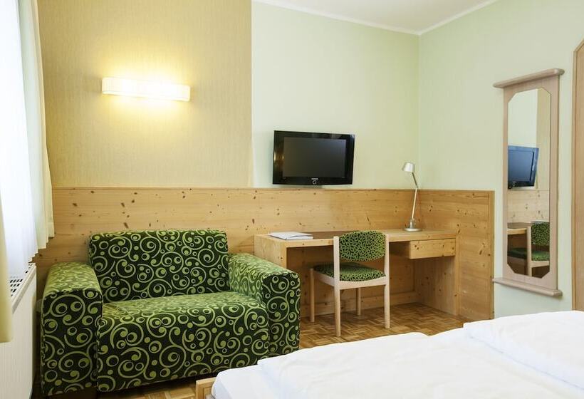 Номер Стандарт, Parkhotel Matrei