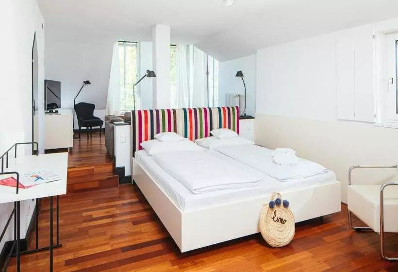 Classic room with balcony, Seehotel Hubertushof