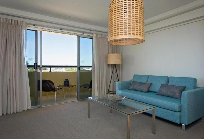 جناح جونيور, Best Western Plus Hotel Lord Forrest