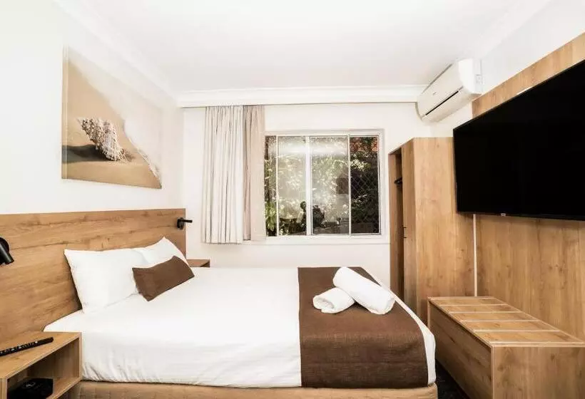 اتاق استاندارد سه نفره, Caribbean Motel