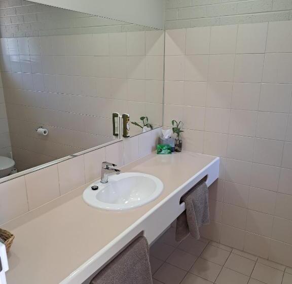 غرفة إقتصادية, Central Deborah Motel