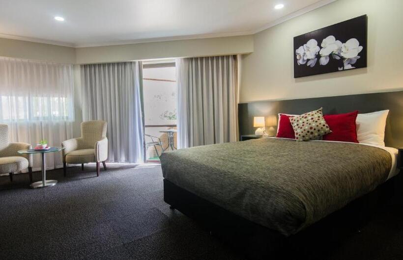 غرفة قياسية مزوَّدة بشُرفة, Central Deborah Motel