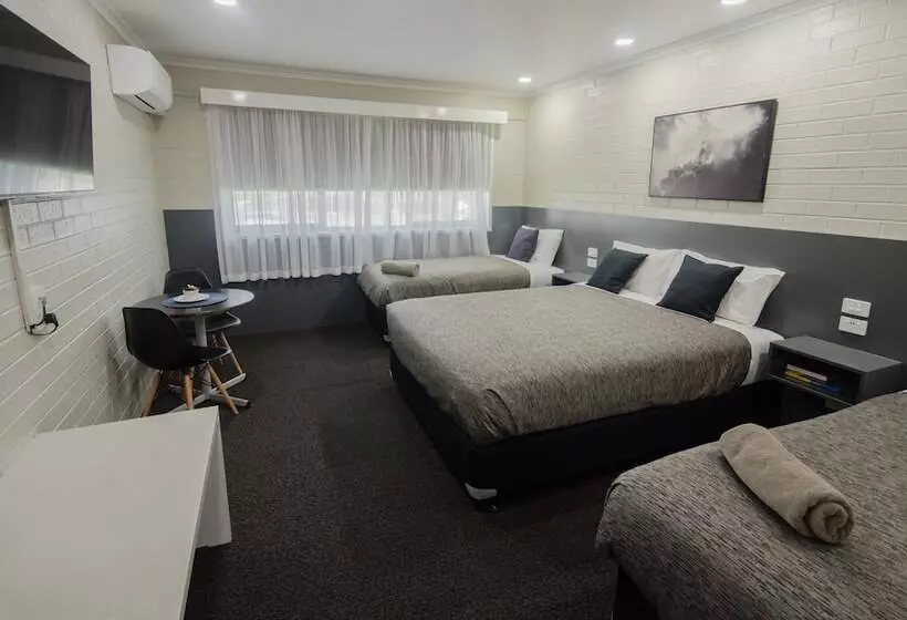 ファミリールーム, Central Deborah Motel
