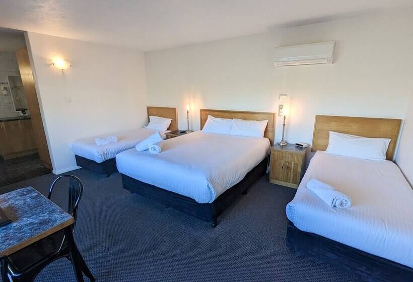 Семейный Номер, Arkana Motor Inn & Terrace Apartments