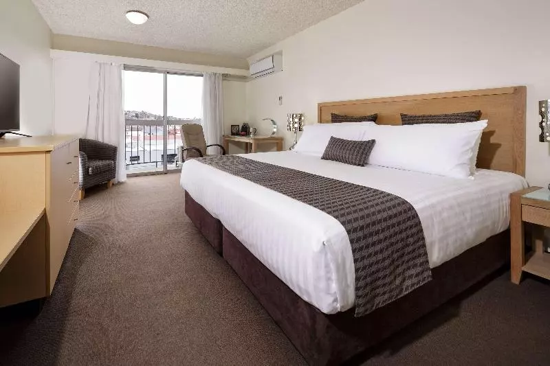 اتاق اجرایی با تخت بزرگ, Best Western Hobart