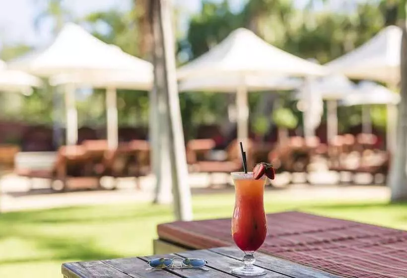 スタンダードスタジオ, Cable Beach Club Resort & Spa