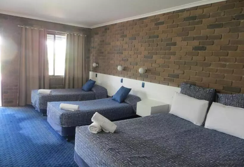 ファミリールーム, Cattleman's Rest Motor Inn