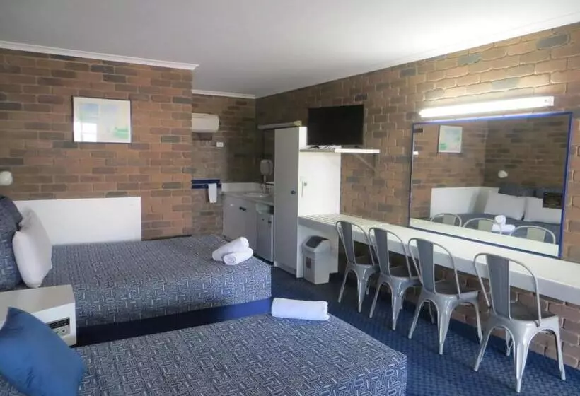 ファミリールーム, Cattleman's Rest Motor Inn