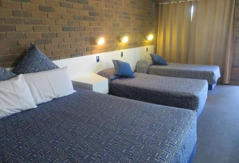 Семейный Номер, Cattleman's Rest Motor Inn