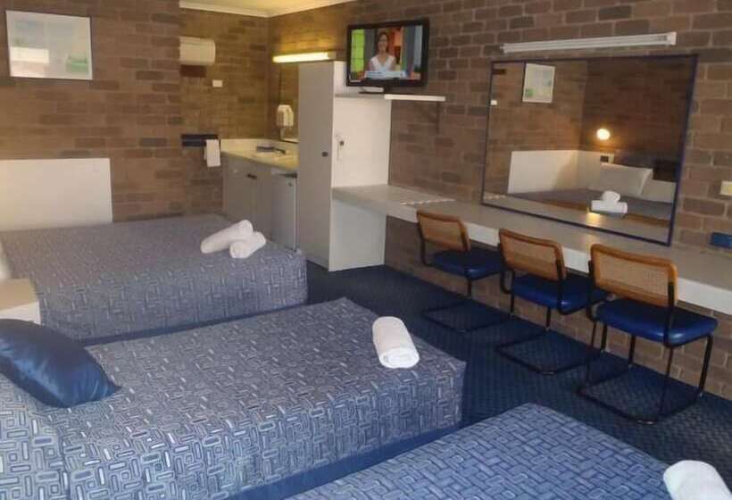 Семейный Номер, Cattleman's Rest Motor Inn