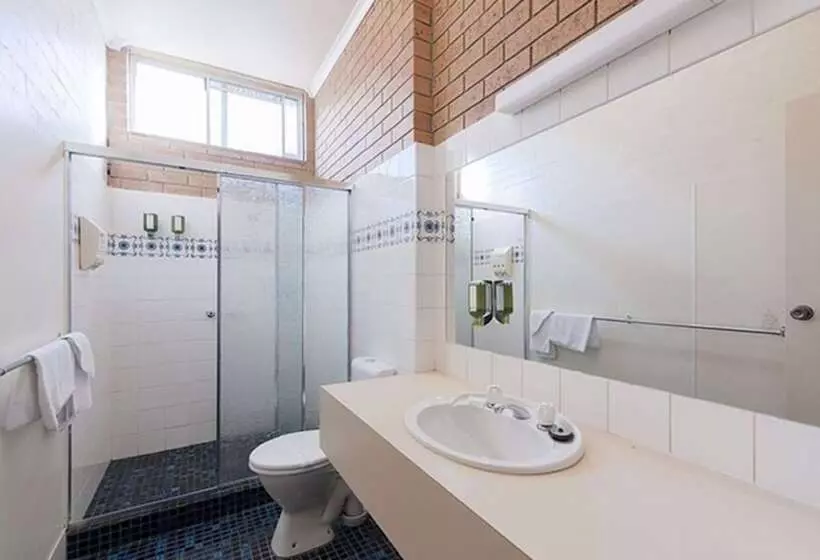 Perhehuone, Colac Mid City Motor Inn
