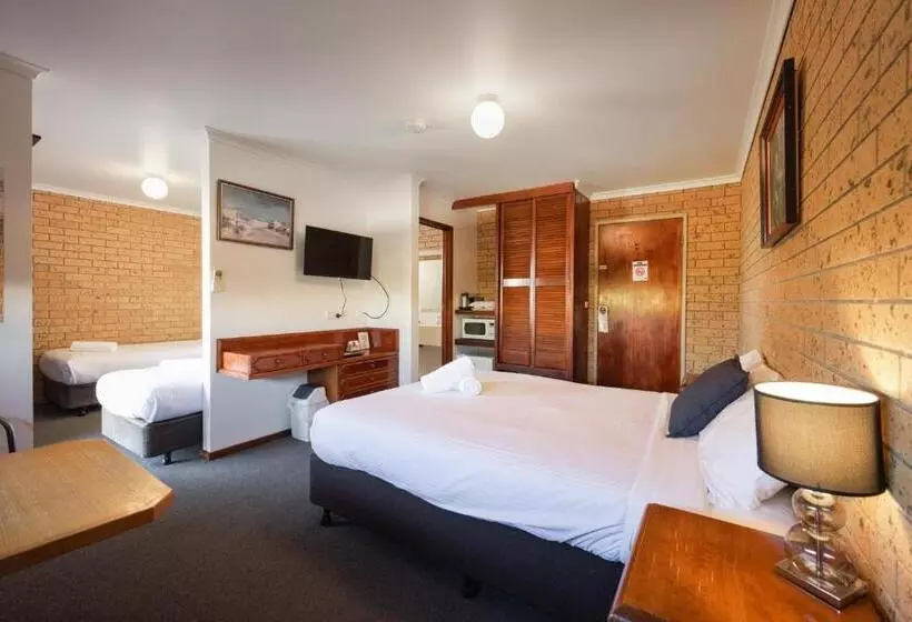 Perhehuone, Colac Mid City Motor Inn