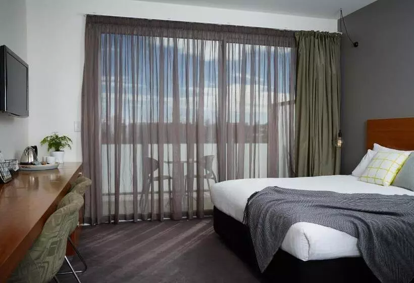 テラス付きデラックスルーム, Cosmopolitan Hotel And Apartments