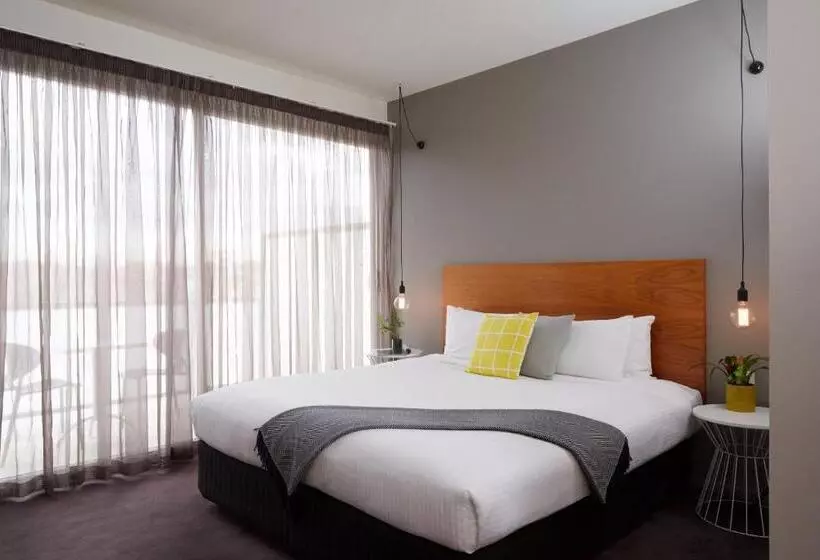 テラス付きデラックスルーム, Cosmopolitan Hotel And Apartments