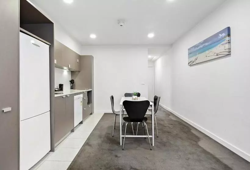 テラス付き１ベッドルームアパートメント, Cosmopolitan Hotel And Apartments