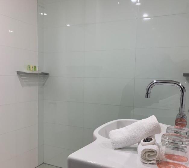 Номер Deluxe Кровать Кинг, Cosmopolitan Hotel And Apartments