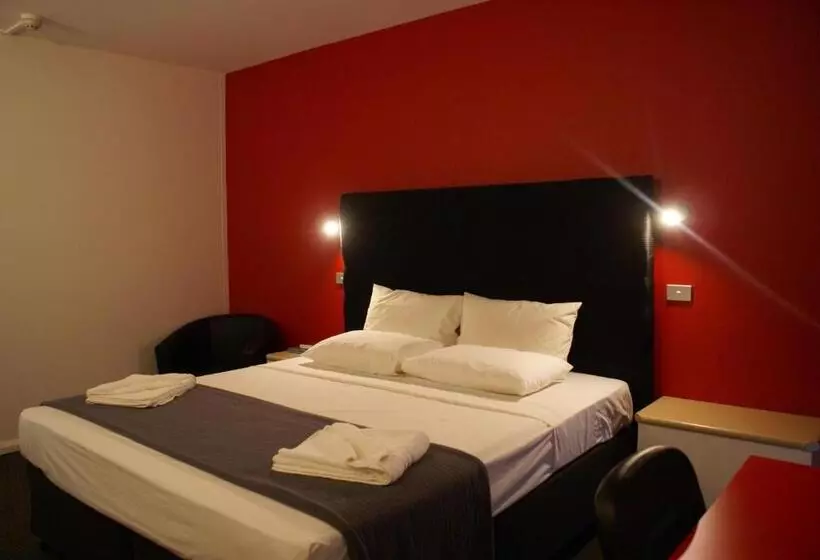 اتاق استاندارد با تخت بزرگ, Darwin Poinciana Inn