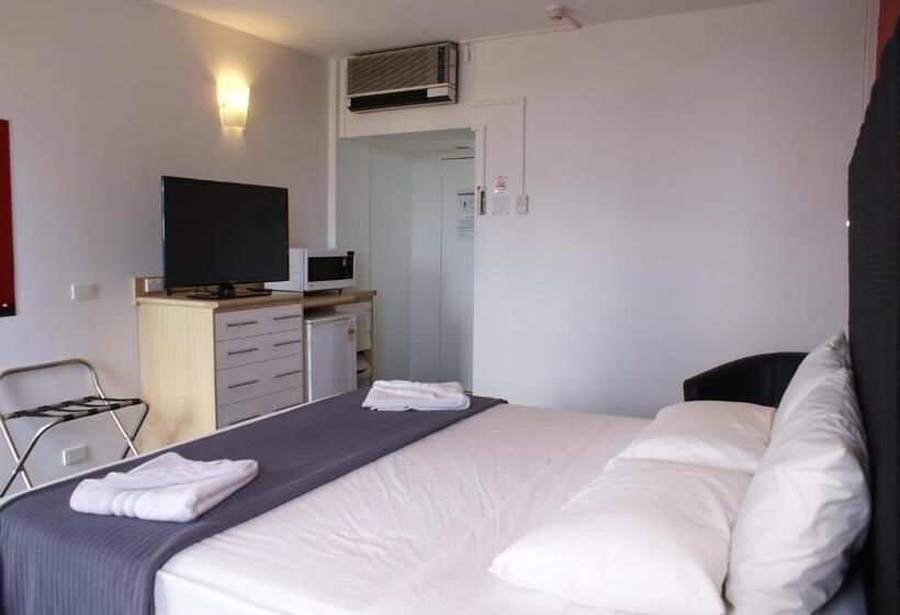 스탠다드 룸 킹사이즈 침대, Darwin Poinciana Inn