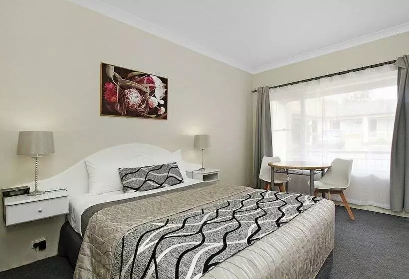 자쿠지 스위트, Engadine Motor Inn