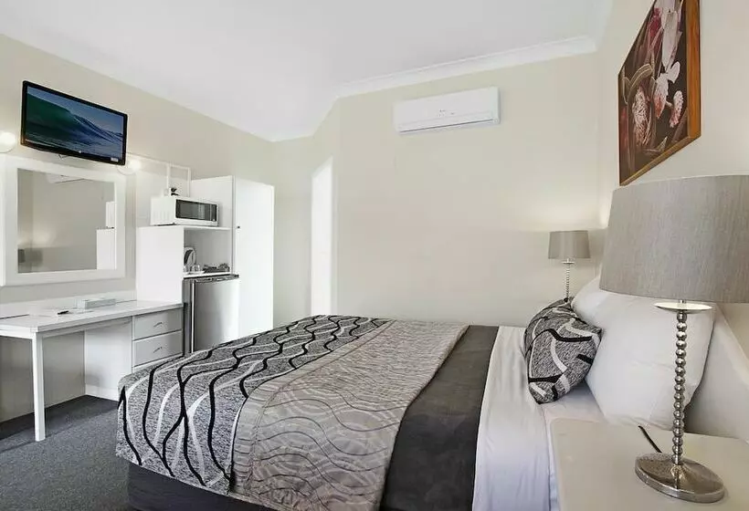 자쿠지 스위트, Engadine Motor Inn